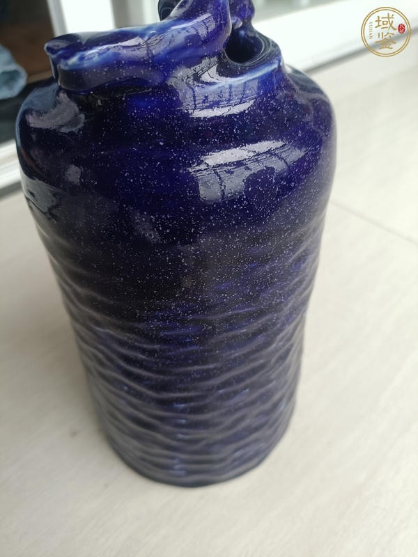 古玩陶瓷藍(lán)釉瓶真品鑒賞圖