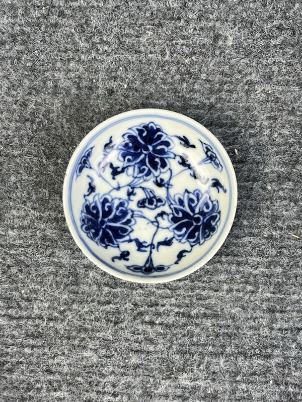 古玩轉賣青花西番蓮小煙碟拍賣，當前價格0元