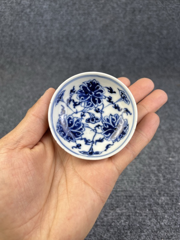 古玩陶瓷青花西番蓮小煙碟拍賣，當(dāng)前價格688元