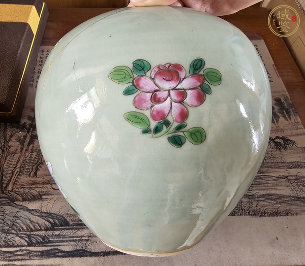 古玩陶瓷鳳凰牡丹紋粉彩罐真品鑒賞圖