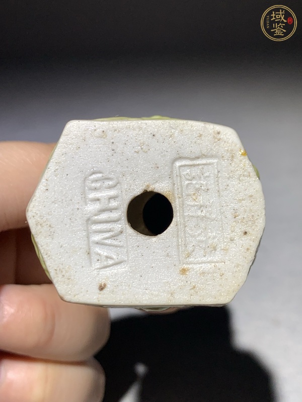 古玩陶瓷素三彩人物造像真品鑒賞圖