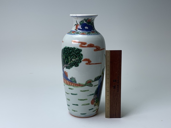 古玩陶瓷清晚期·青花五彩攜琴訪友紋瓶拍賣，當(dāng)前價(jià)格1128元