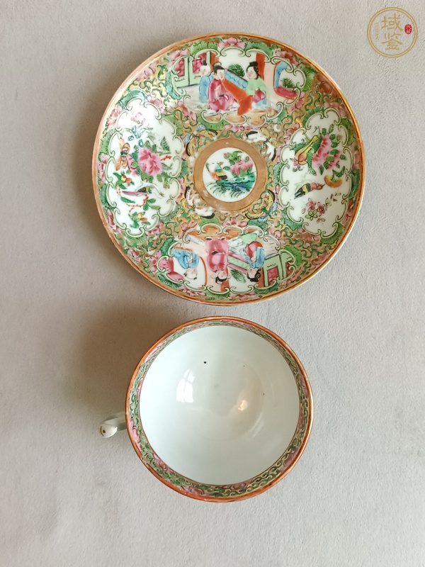 古玩陶瓷廣彩描金人物花卉紋杯碟真品鑒賞圖