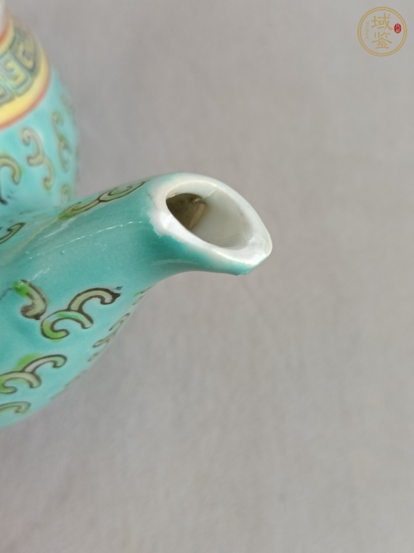 古玩陶瓷松石綠地粉彩萬壽無疆紋茶壺真品鑒賞圖