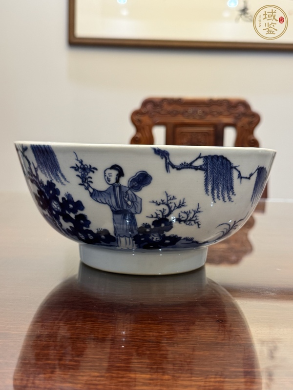 古玩人物紋青花碗真品鑒賞圖