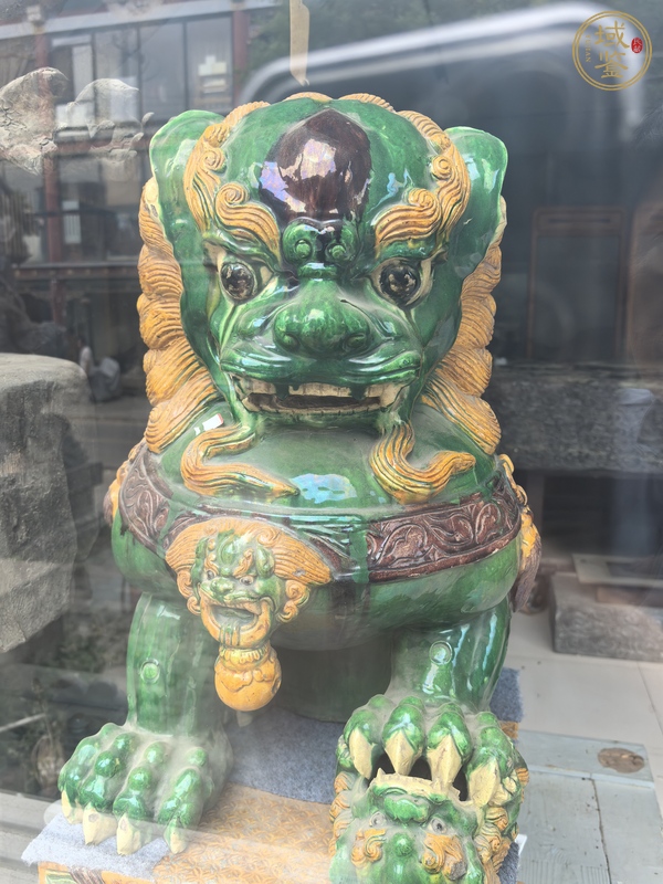 古玩陶瓷琉璃釉獅子造像真品鑒賞圖