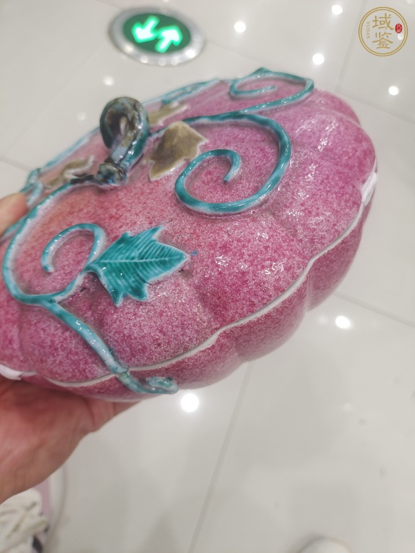 古玩陶瓷胭脂紅彩蓋盒真品鑒賞圖