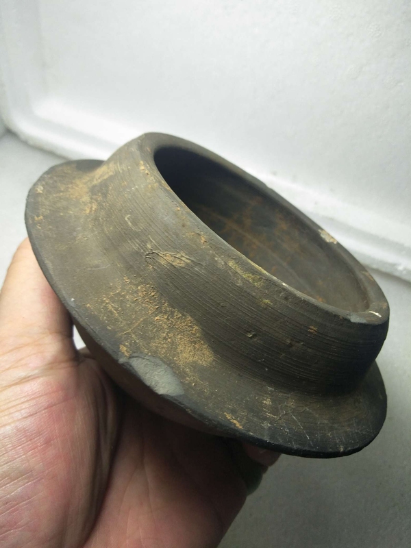 古玩陶瓷館藏級漢代灰陶碟型缽拍賣，當前價格298元