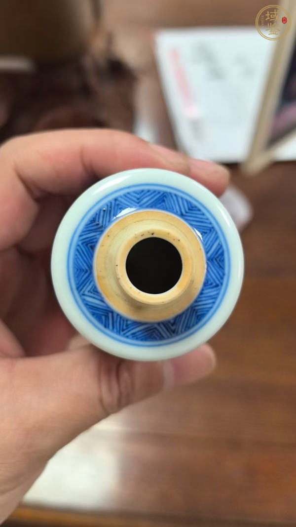 古玩陶瓷青花瓶真品鑒賞圖
