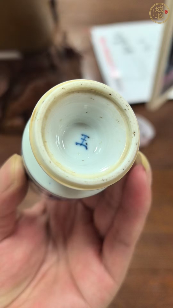 古玩青花瓶真品鑒賞圖