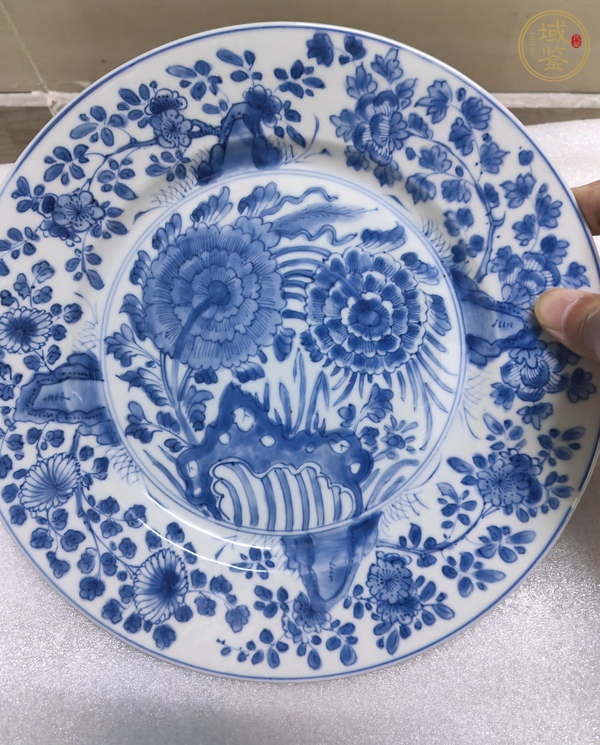 古玩陶瓷青花花卉紋折沿盤真品鑒賞圖