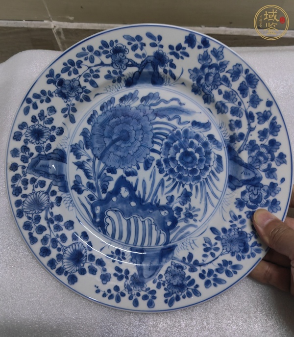 古玩陶瓷青花花卉紋折沿盤真品鑒賞圖