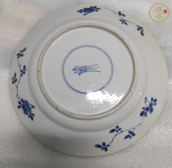古玩陶瓷青花花卉紋折沿盤真品鑒賞圖