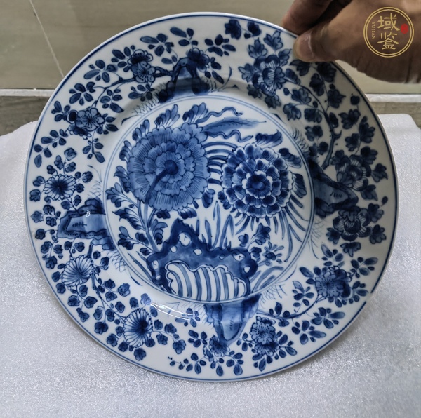 古玩陶瓷青花花卉紋折沿盤真品鑒賞圖