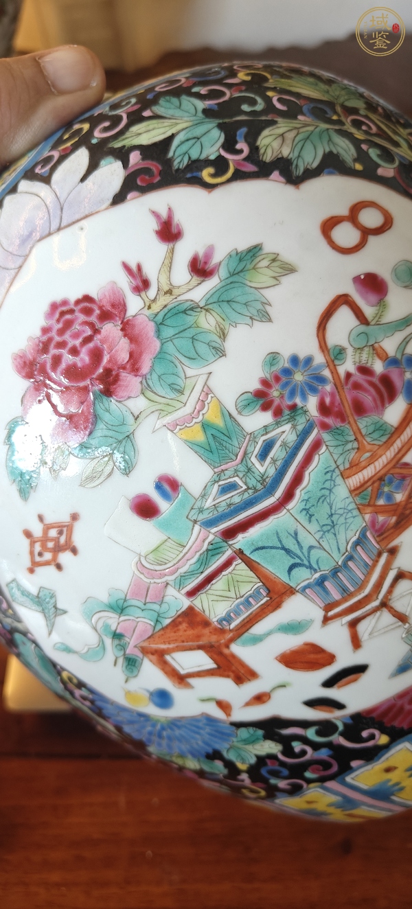 古玩陶瓷粉彩博古圖罐真品鑒賞圖