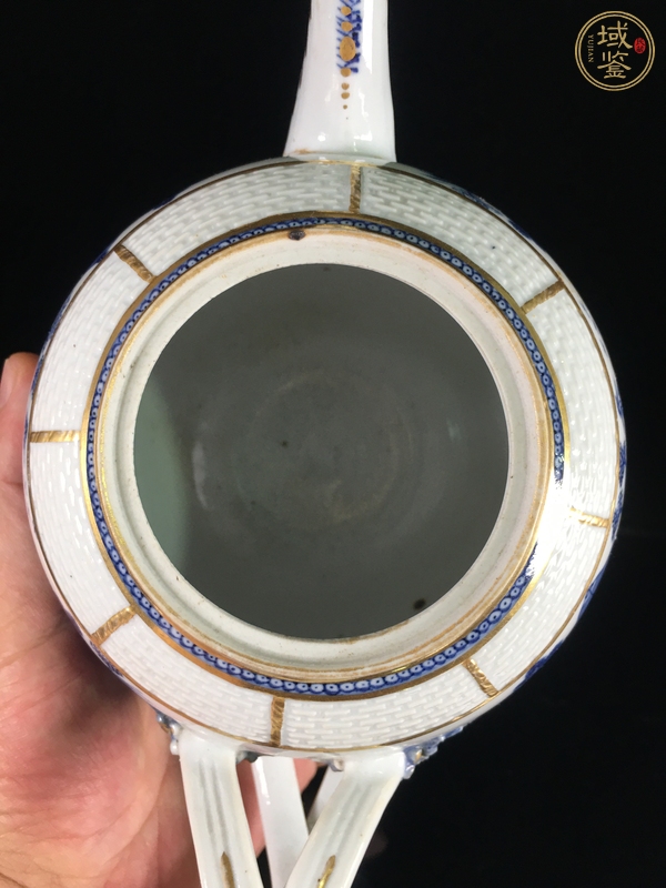 古玩陶瓷青花山水人物茶壺真品鑒賞圖
