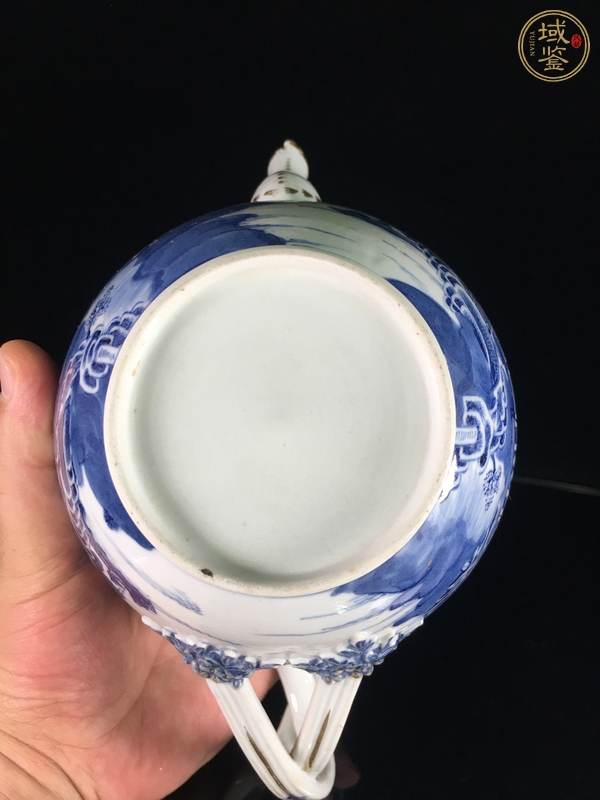 古玩陶瓷青花山水人物茶壺真品鑒賞圖