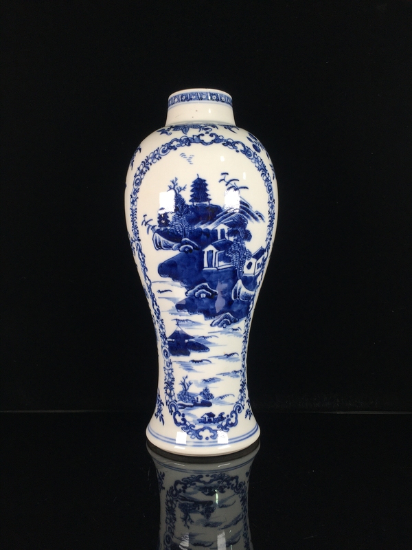 古玩陶瓷乾隆青花山水人物紋雞腿瓶拍賣,當前價格1188元