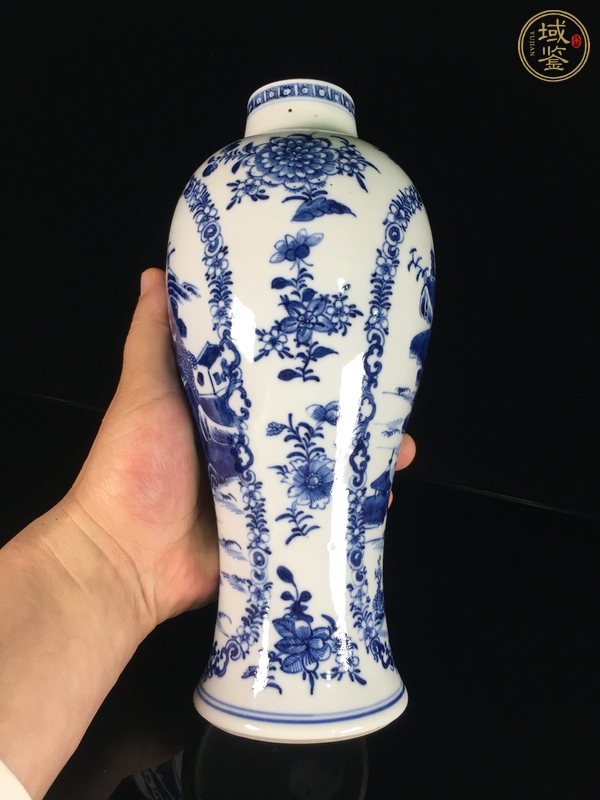 古玩陶瓷青花山水人物紋雞腿瓶真品鑒賞圖