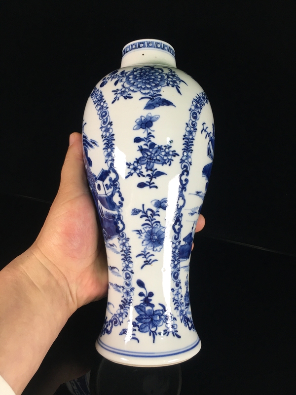 古玩陶瓷乾隆青花山水人物紋雞腿瓶拍賣，當前價格1188元