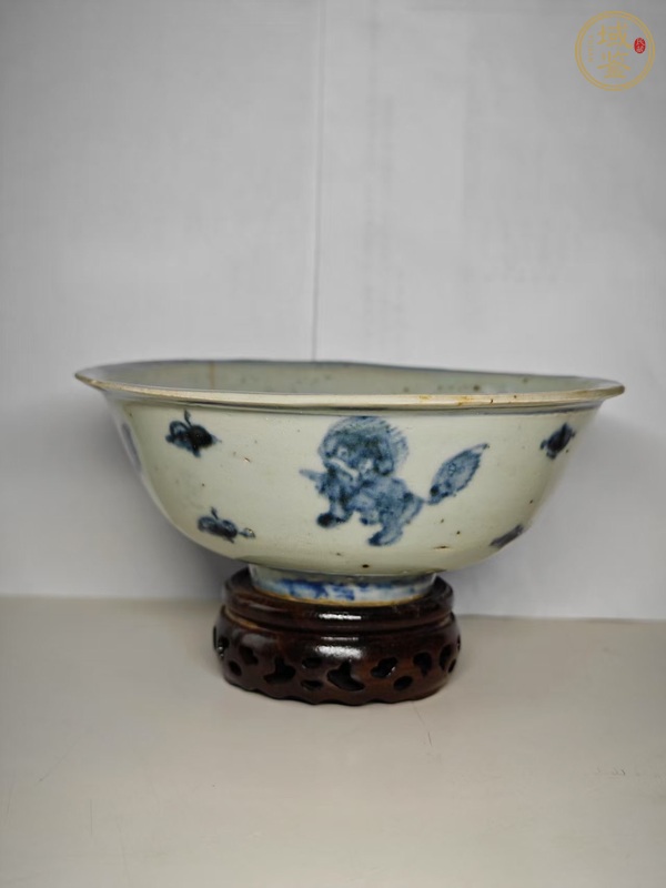 古玩陶瓷青花獅紋碗真品鑒賞圖