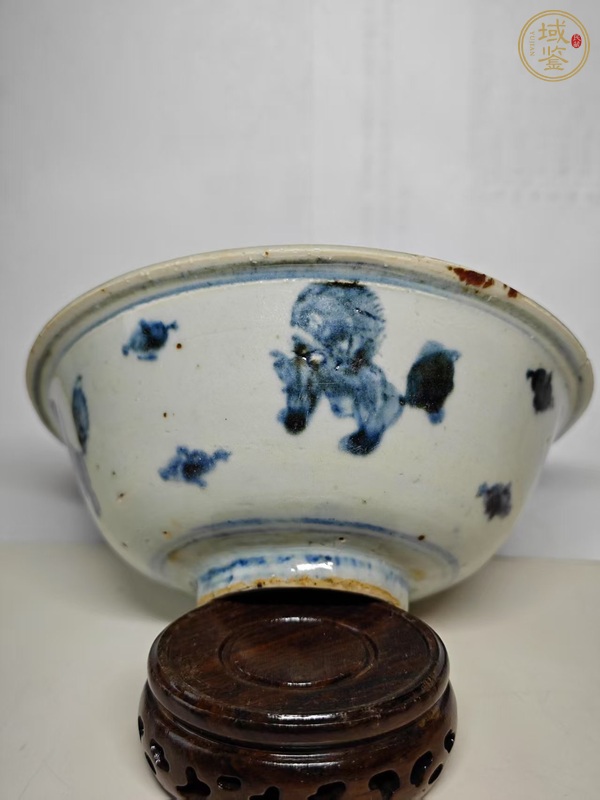 古玩陶瓷青花獅紋碗真品鑒賞圖