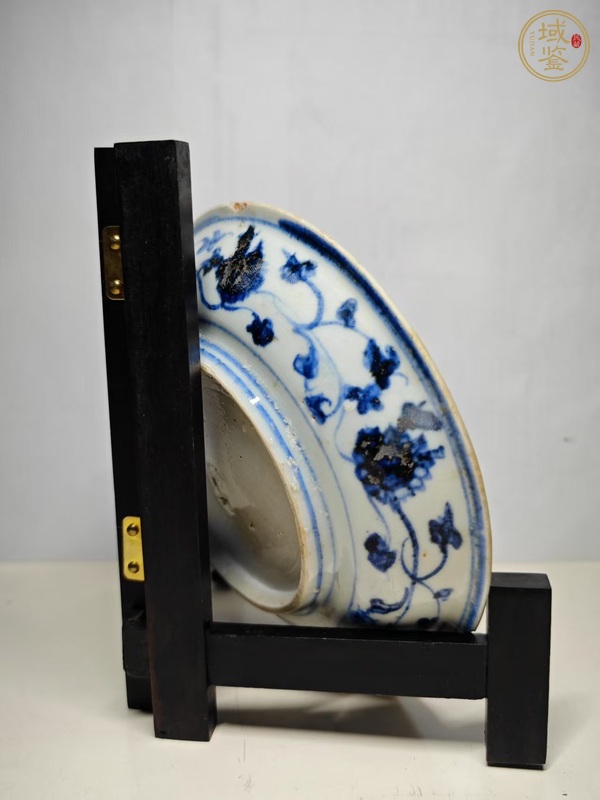 古玩陶瓷青花人物故事紋盤真品鑒賞圖