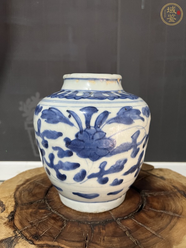 古玩陶瓷青花纏枝花卉紋罐真品鑒賞圖