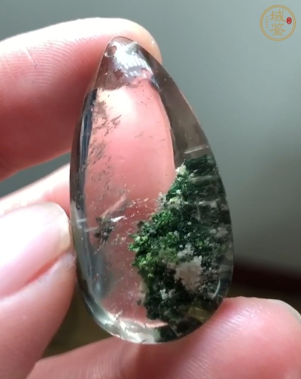 古玩玉器天然“綠幽靈”水晶吊墜真品鑒賞圖