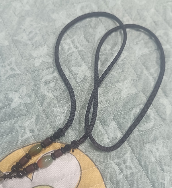 古玩玉器精美天然“綠幽靈”水晶吊墜拍賣,當(dāng)前價格500元
