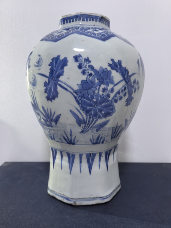 古玩轉(zhuǎn)賣明崇禎青花花鳥紋八方罐拍賣，當(dāng)前價格1800元