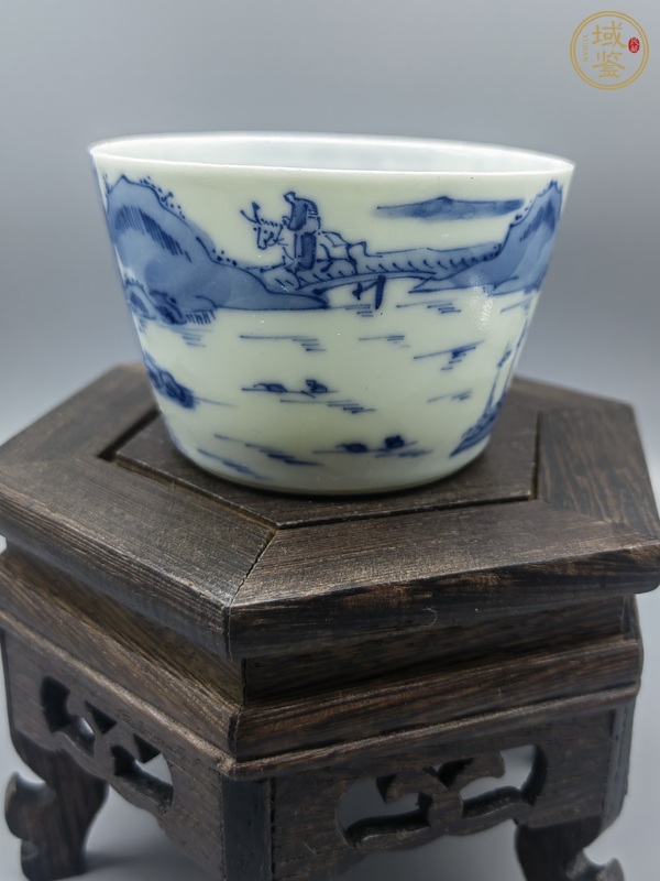 古玩陶瓷青花山水人物紋茶杯真品鑒賞圖
