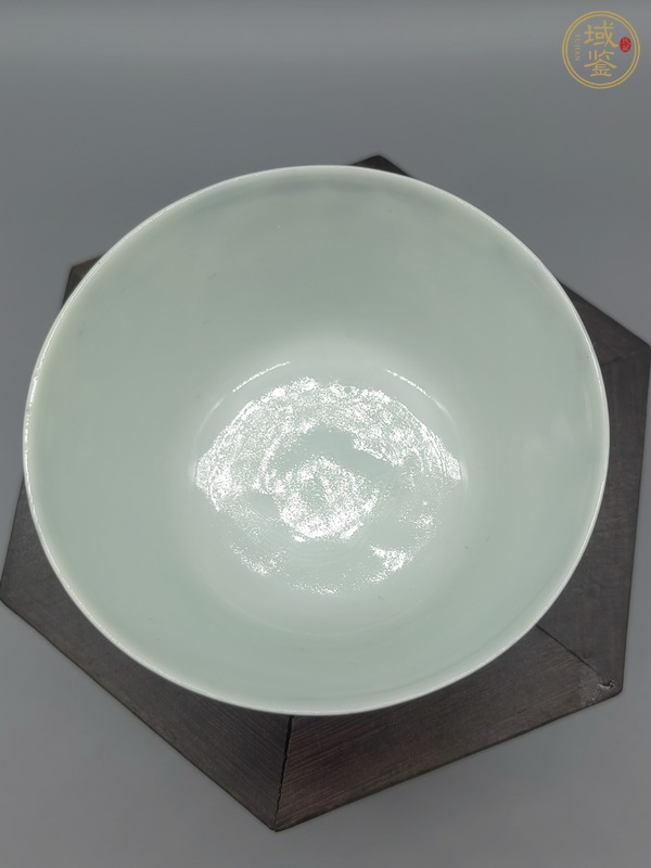 古玩陶瓷青花山水人物紋茶杯真品鑒賞圖