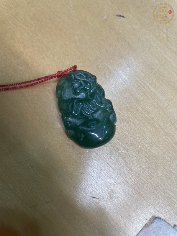 古玩天然翡翠掛件真品鑒賞圖