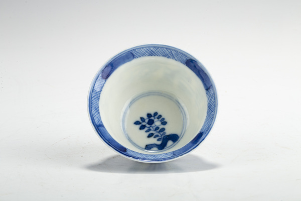 古玩陶瓷清晚·青花開窗四美花卉紋杯拍賣，當前價格1128元