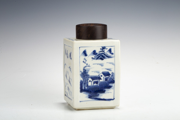 古玩陶瓷清中·青花開窗山水行舟圖四方茶葉罐拍賣,當(dāng)前價格1164元