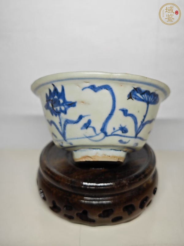 古玩陶瓷青花花卉紋碗真品鑒賞圖