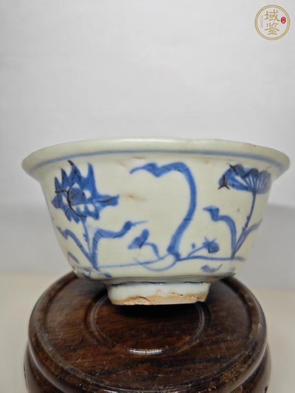 古玩陶瓷青花花卉紋碗真品鑒賞圖