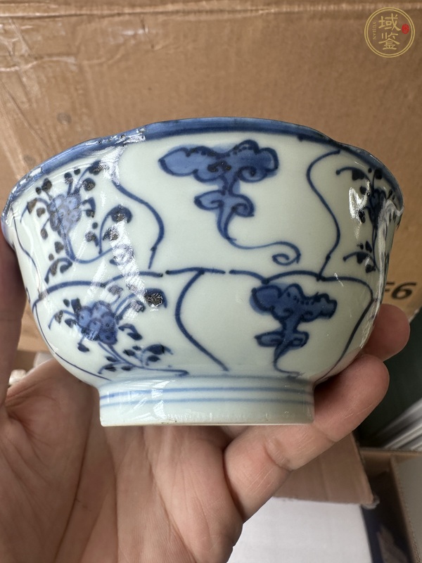 古玩陶瓷青花靈芝花卉紋碗真品鑒賞圖