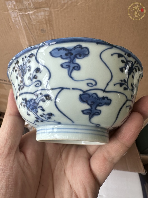古玩陶瓷青花靈芝花卉紋碗真品鑒賞圖