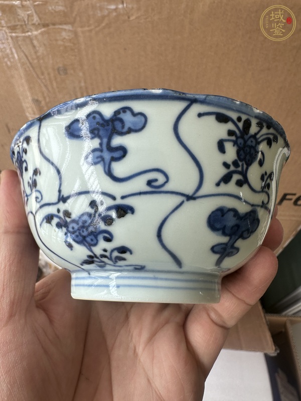 古玩陶瓷青花靈芝花卉紋碗真品鑒賞圖