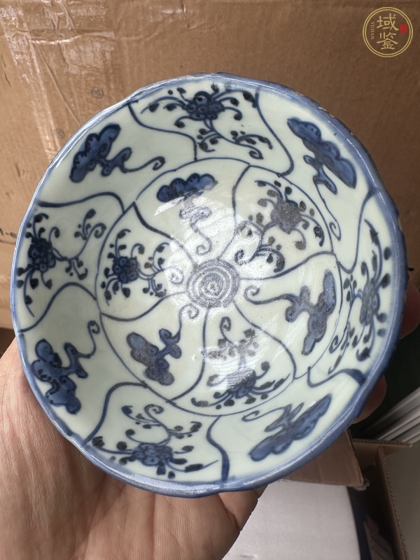 古玩陶瓷青花靈芝花卉紋碗真品鑒賞圖