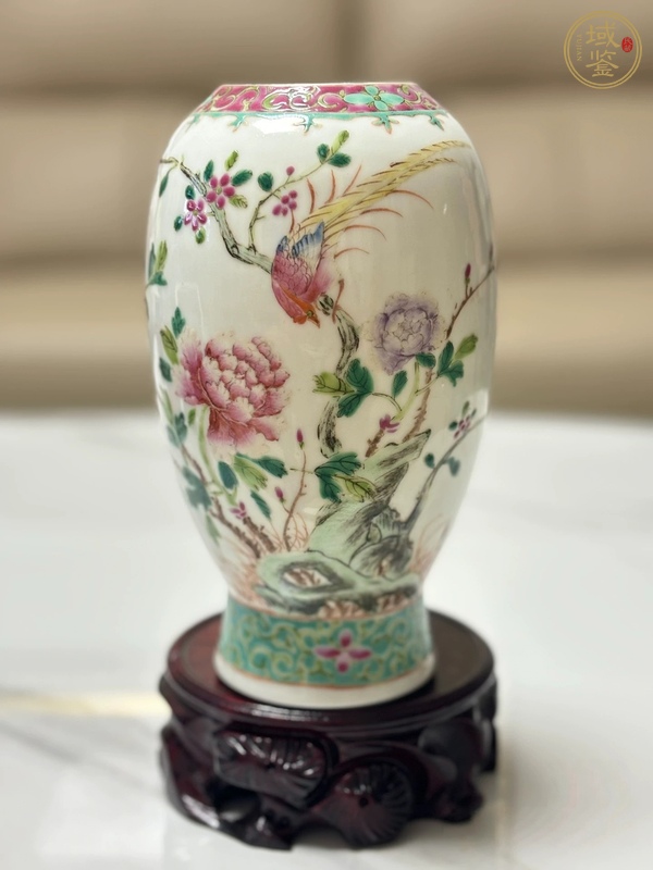 古玩陶瓷花鳥紋粉彩瓶真品鑒賞圖