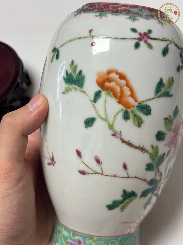 古玩陶瓷花鳥紋粉彩瓶真品鑒賞圖