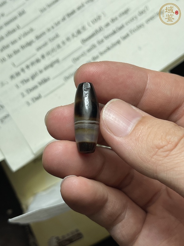 古玩玉器天然纏絲瑪瑙珠真品鑒賞圖