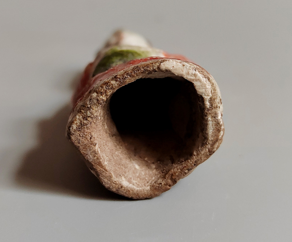 古玩陶瓷金元八義窯紅綠彩童子塑像拍賣，當前價格304元