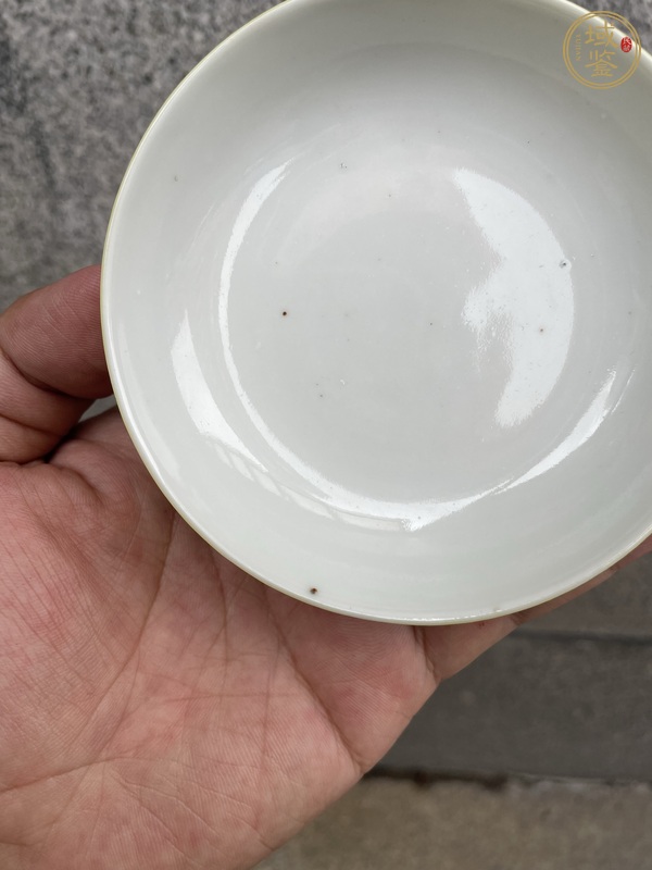 古玩陶瓷黃釉小碟真品鑒賞圖