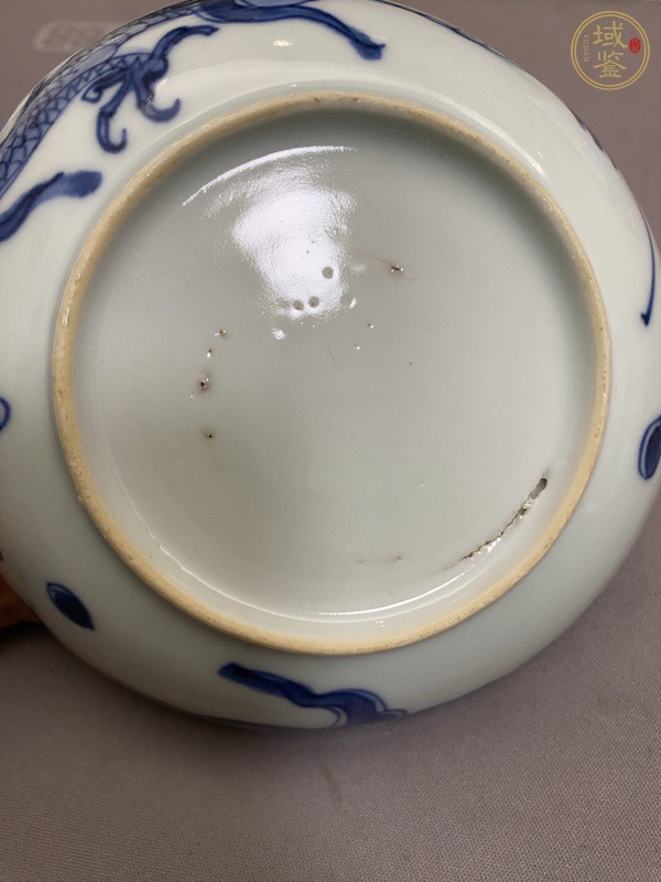 古玩陶瓷青花過(guò)墻龍紋盤(pán)真品鑒賞圖