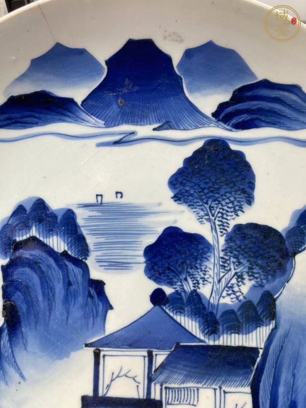 古玩陶瓷山水紋青花盤真品鑒賞圖