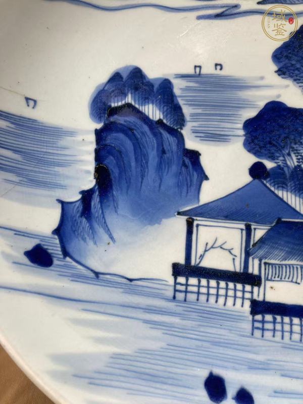 古玩山水紋青花盤真品鑒賞圖